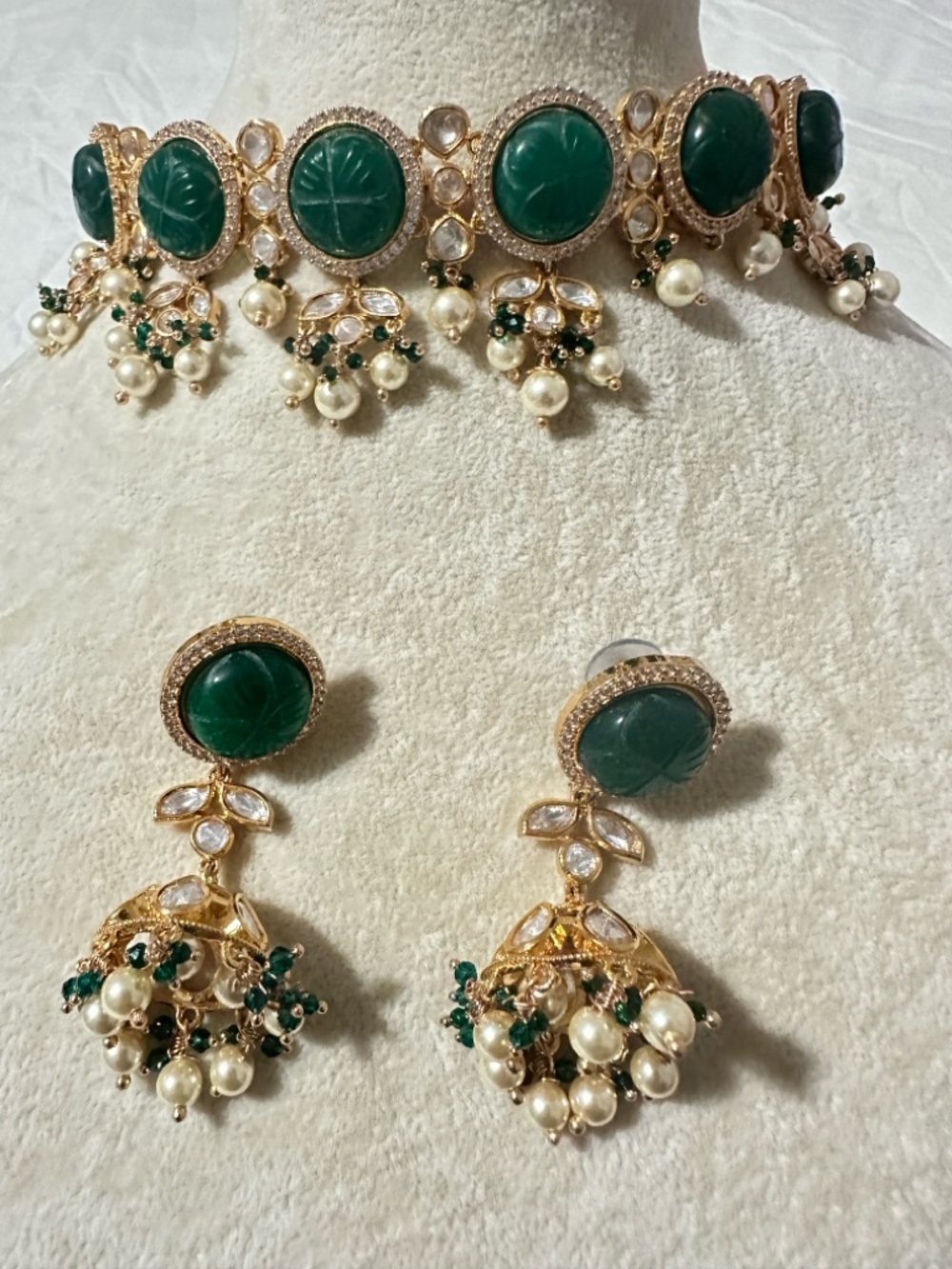 Sale‼️Green Amarpali stones, Kundan and Pearl Drop Necklace and Earrings Set